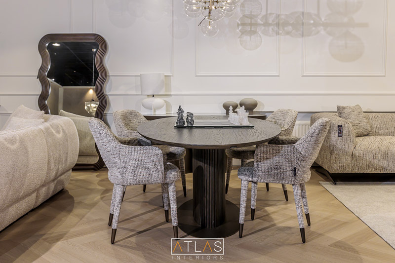 Atlas Interiors eetkamer – warme verlichting